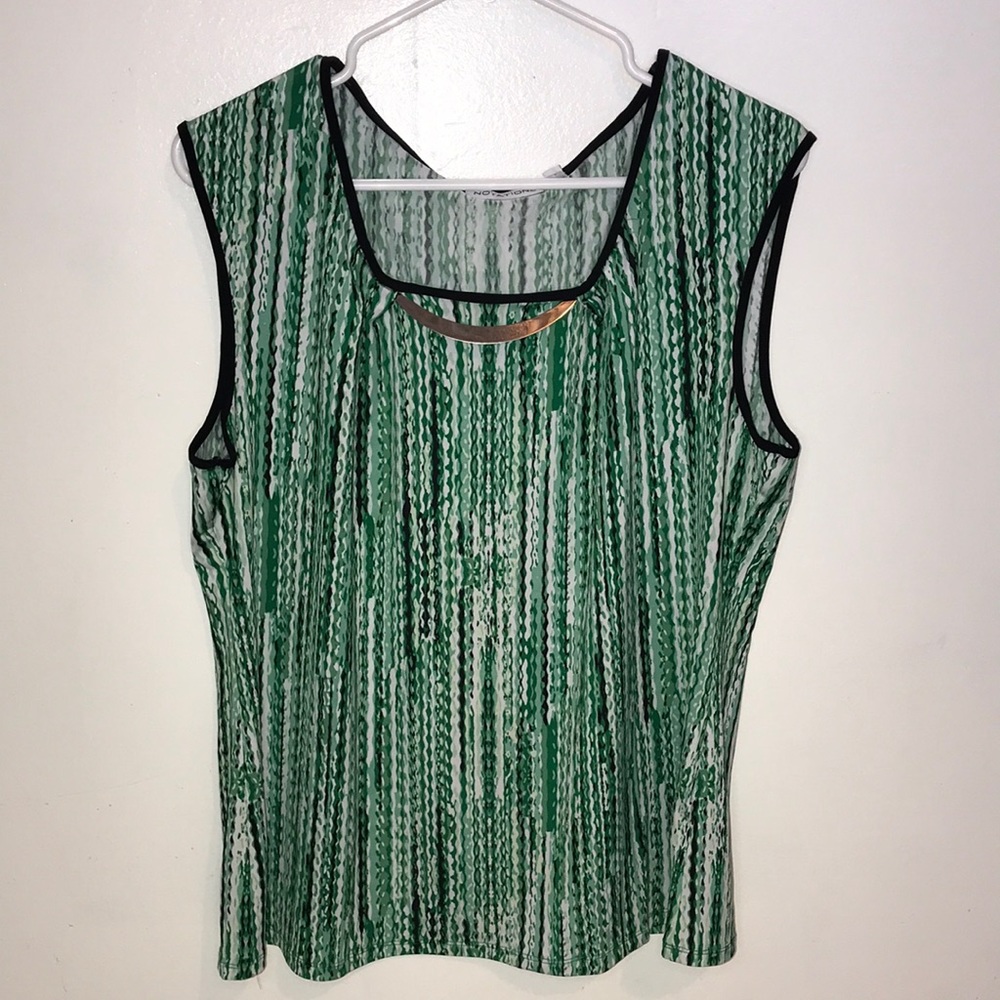 Notations green, black & white sleeveless top for women